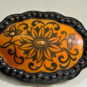 Vintage  BavariaPorcelain German brooch